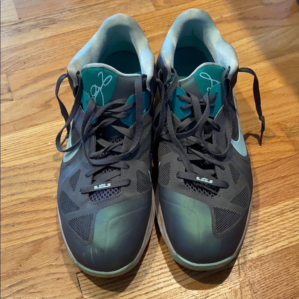 Lebron Easters Size 15 - image 1